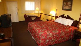 Townsman Inn Larned