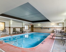 Comfort Inn & Suites Lawrence - University Area
