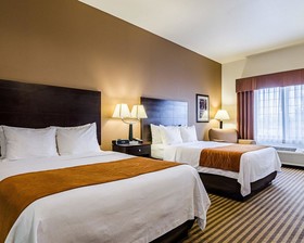 Comfort Inn & Suites Lawrence - University Area