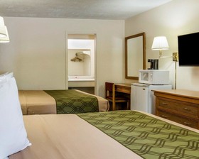 Econo Lodge Lawrence