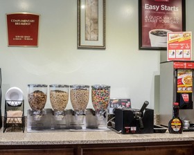 Econo Lodge Lawrence