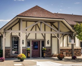 Econo Lodge Lawrence