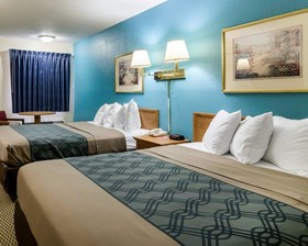 Econo Lodge Lawrence
