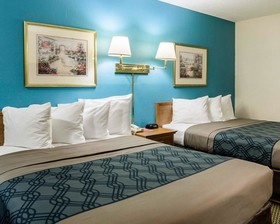 Econo Lodge Lawrence