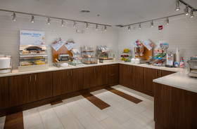 Holiday Inn Express Hotel & Suites Lawrence
