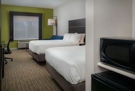 Holiday Inn Express Hotel & Suites Lawrence