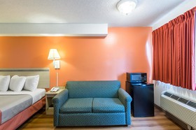 Motel 6 Lawrence
