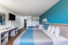 Motel 6 Lawrence