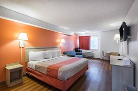 Motel 6 Lawrence