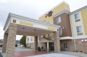 Best Western Plus Liberal Inn & Suites