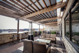 Bluemont Hotel
