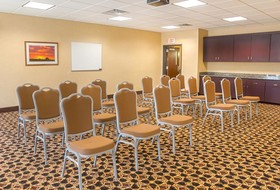 Comfort Suites