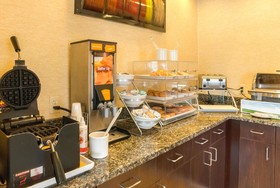Comfort Suites
