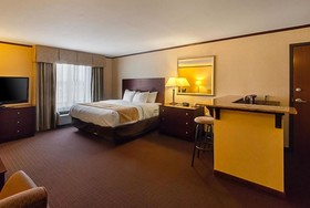 Comfort Suites