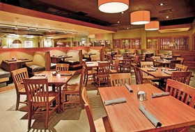 Holiday Inn Manhattan at The Campus