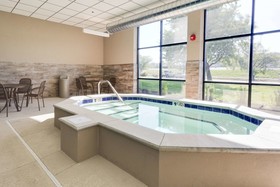 Hotel Lotus Kansas City Merriam