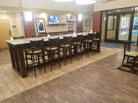 Hampton Inn & Suites Kansas City/Merriam
