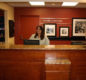 Hampton Inn & Suites Kansas City/Merriam