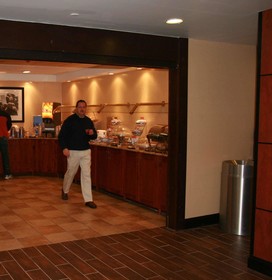 Hampton Inn & Suites Kansas City/Merriam