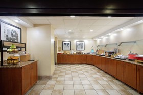 Hampton Inn & Suites Kansas City/Merriam