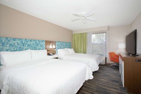 Hampton Inn & Suites Kansas City/Merriam