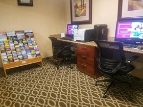 Hampton Inn & Suites Kansas City/Merriam