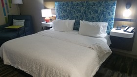 Hampton Inn & Suites Kansas City/Merriam