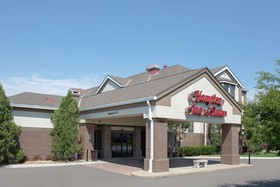 Hampton Inn & Suites Kansas City/Merriam