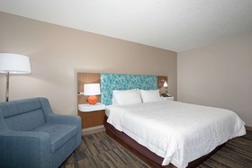 Hampton Inn & Suites Kansas City/Merriam