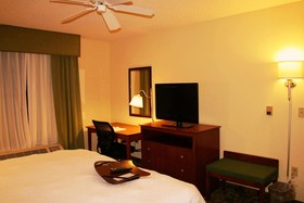 Hampton Inn & Suites Kansas City/Merriam