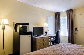 Quality Inn Merriam Kansas City