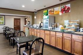 Quality Inn Merriam Kansas City