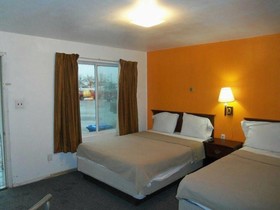 Super 54 Inn