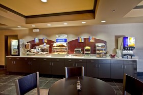 Holiday Inn Express Hotel & Suites Newton