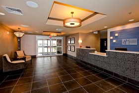 Holiday Inn Express Hotel & Suites Newton