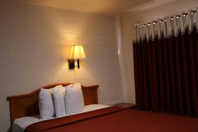 Frontier Motel