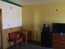 Frontier Motel
