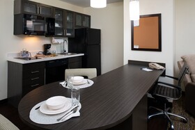 Candlewood Suites Olathe - Kansas City Area