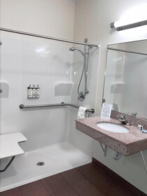Candlewood Suites Olathe - Kansas City Area