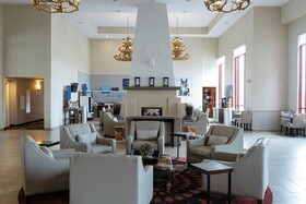 Holiday Inn Express & Suites Olathe North