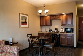 Holiday Inn Express & Suites Olathe North