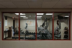 Holiday Inn Express & Suites Olathe North