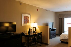 Holiday Inn Express & Suites Olathe North