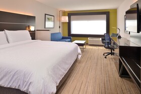 Holiday Inn Express & Suites Olathe West