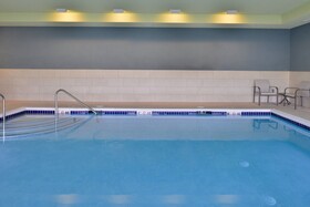Holiday Inn Express & Suites Olathe West
