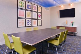 Holiday Inn Express & Suites Olathe West