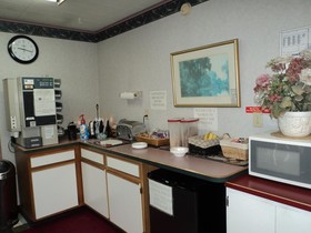 Knights Inn Ottawa