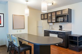 MainStay Suites Kansas City Overland Park