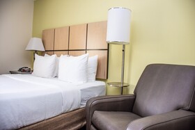 Candlewood Suites Overland Park - W 135th St.