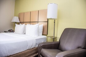 Candlewood Suites Overland Park - W 135th St.